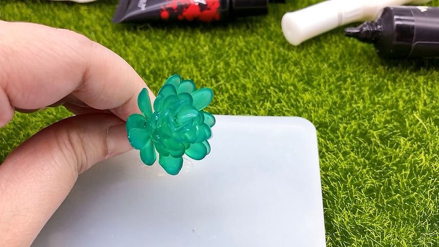 Make Succulent Plants with YouV Art Gel